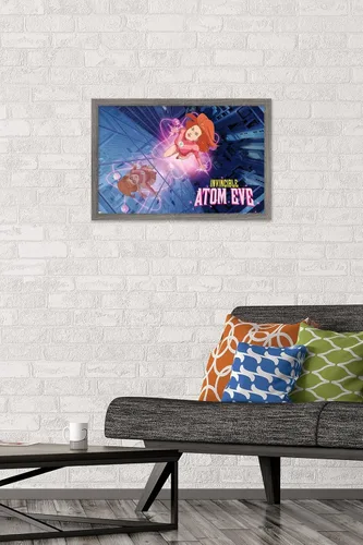 Vista 2 de Invincible: Season 2 - Póster de pared de una hoja de Atom Eve, 22.4 pulgadas de largo x 14.7 pulgadas de ancho, versión enmarcada de madera
