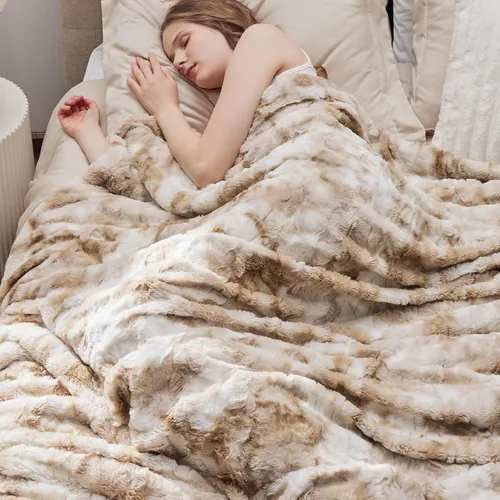 Vista 17 de Bedsure GentleSoft Manta Mullida de Sherpa - Manta de Forro Polar Cálida y Acogedora para Regalo de Mujer, Manta de Navidad de Felpa y Piel