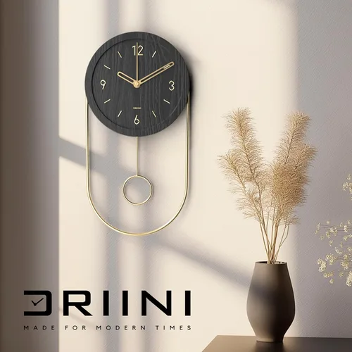 Vista 7 de Driini Reloj de pared decorativo con péndulo (negro) – Madera moderna, números dorados 3D, marco de metal – Relojes de pared pequeños y únicos