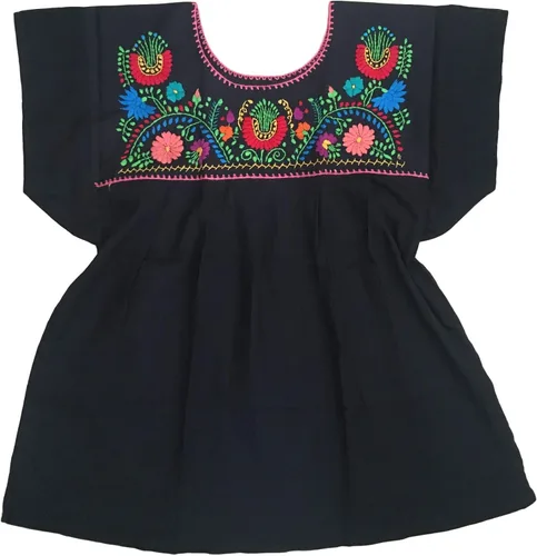 Vista 4 de Blusa Campesina Mexicana Floral - Blusa Tehuacán Bordada - Hecho a Mano en México - Blusa Campesina Poblana Mexicana - Negro