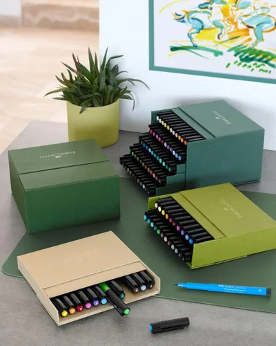 Vista 4 de Faber-Castell Art & Graphic Pitt Artist Pen Brush India Ink Pen, multicolor, caja de estudio de 60 unidades, para arte, manualidades, dibujo