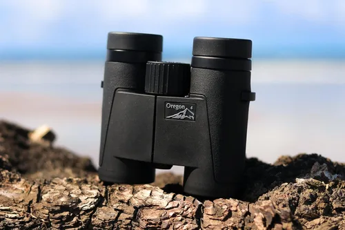 Vista 5 de Opticron Oregon 4 PC Oasis 8x32 Binocular, Negro, 30765