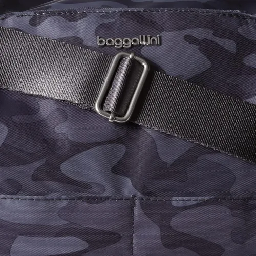 Vista 3 de Baggallini Extra-Large Carryall Tote