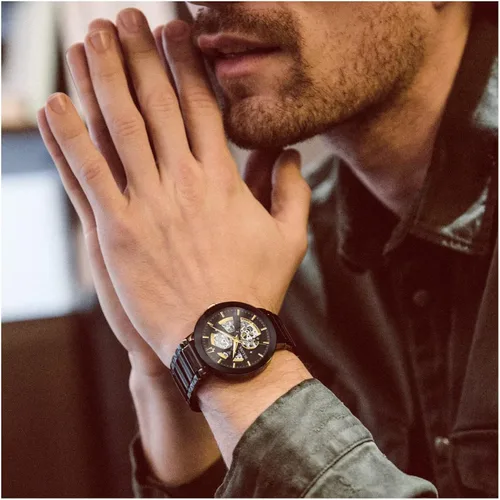 Vista 6 de Bulova Men's Modern 3-Hand Automatic Watch, Open Aperture Dial and Edge to Edge Crystal