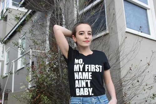 Vista 2 de Expression Tees No My First Name Ain't Baby Together Again - Camiseta sin mangas con espalda cruzada para mujer