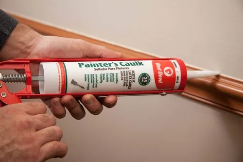 Vista 3 de Red Devil 0746 Painter's Caulk, 10.1 onzas, masilla de látex acrílico pintable para uso interior y exterior, limpieza de agua, listo para pintar