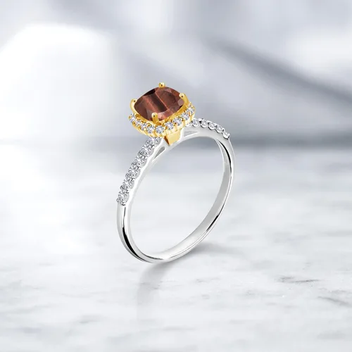 Vista 4 de Gem Stone King Anillo de oro blanco de 10 quilates con ojo de tigre rojo de 1.72 quilates con puntas de oro amarillo