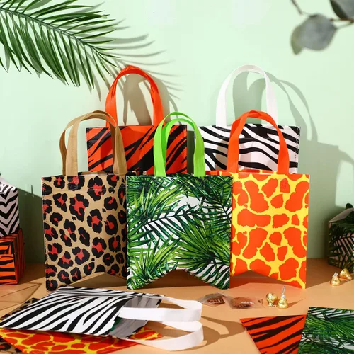 Vista 2 de Tallew 20 bolsas de fiesta con estampado de animales, bolsas de golosinas de vida silvestre, safari, selva, bolsa no tejida con diseño de hojas