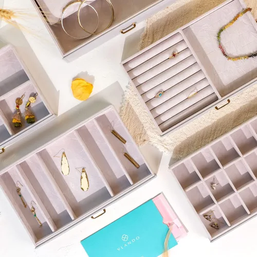 Vista 6 de Vlando Enormes cajas de joyería de 6 niveles, aretes de cuero, anillos, collar, organizador de relojes, caja para mujeres, niñas, hombres, armarios