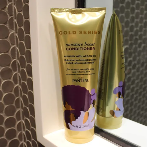 Vista 10 de Acondicionador de Pantene Pro-V Gold Series para definir los rizos