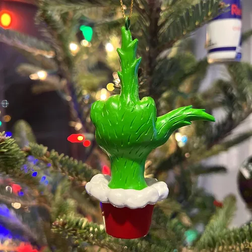 Vista 3 de Tree Buddees Adorno de Navidad Verde, Mano Dando el Dedo Medio, Adorno Navideño Travieso