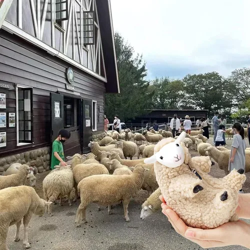 Vista 6 de Furvana Animal de peluche de oveja afeitada, juguete de peluche de oveja, lindo peluche para niñas, amigo de mascota durmiendo, animal de peluche