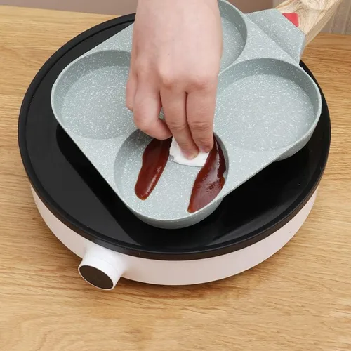 Vista 3 de Sartén para huevos, 4 tazas antiadherentes, sartén para panqueques de aleación de aluminio para desayuno, sartén para huevos con mango suave