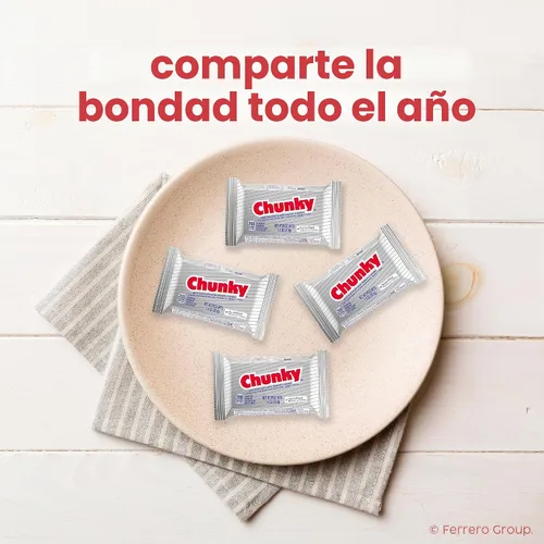 Vista 4 de Chunky, Chocolate con leche con cacahuetes y pasas, barra de caramelo envuelta individualmente, paquete compartido de 2.5 onzas cada uno, paquete