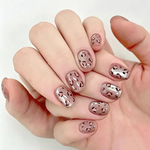 Vista 90 de Uñas postizas a presión medianas con diseño geométrico blanco almendra – 24 uñas postizas reutilizables de ABS brillante, fácil de aplicar, juego