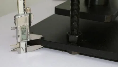 Vista 2 de Máquina de corte modelo de mano Máquina de plegado de corte de cuero