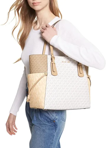 Vista 2 de Michael Kors Voyager EastWest Tote de Michael Kors