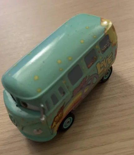 Vista 2 de Disney / Pixar CARS 2 Movie 155 Die Cast Car #14 Race Team Fillmore