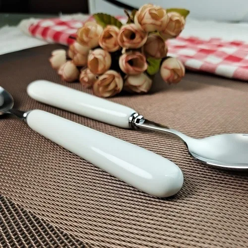 Vista 7 de MEIYAHOME 3 cucharas de cena fina de acero inoxidable 18/10 con borde redondo, cuchara de postre SUS304, 3