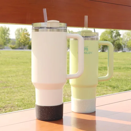 Vista 5 de WORBSS 2 Pack de fundas de silicona con purpurina, compatibles con Stanley Tumbler 20 30 40 oz y Hydro Flask 18-24 oz, accesorios para botellas