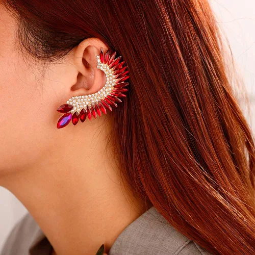 Vista 2 de Xerling Aretes personalizados con diamantes de imitación rojos, aretes de cristal trepadores bohemios para mujer, aretes de novia brillantes