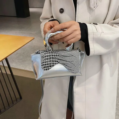 Vista 3 de Bolso pequeño de color plateado, bolsos cruzados, bolsos de noche Y2K, bolso de mano para mujer, bolsos de hombro, bolsa de mano para mujer 2023