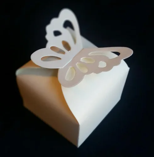 Vista 6 de Unique Wedding Favors - Monarch Habitat Seed Eggs