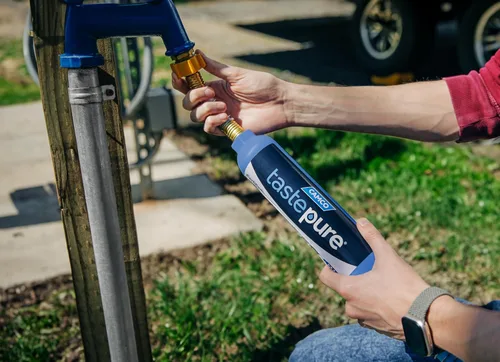 Vista 8 de Camco Tastepure - Filtro de agua para autocaravana, filtro de agua avanzado en línea con protector de manguera flexible, filtración GAC y KDF