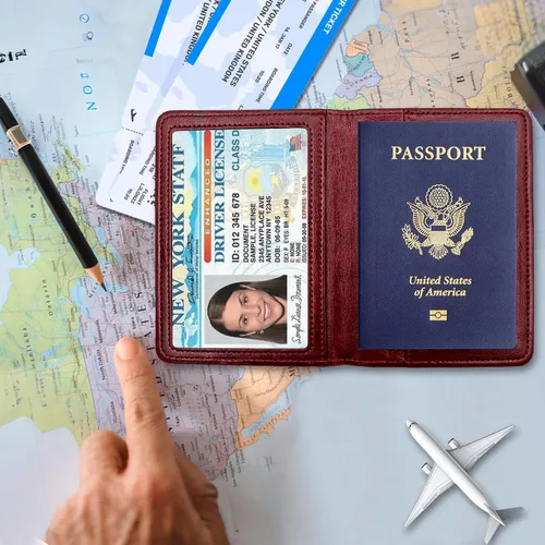 Vista 7 de Soporte para pasaporte para artículos esenciales de viaje, con bloqueo RFID, funda para tarjetas, funda de piel sintética para pasaporte