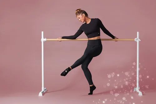 Vista 2 de toesox Calcetines de yoga de tiro bajo con punta completa, paquete múltiple Calcetines antideslizantes para pilates, barre yoga