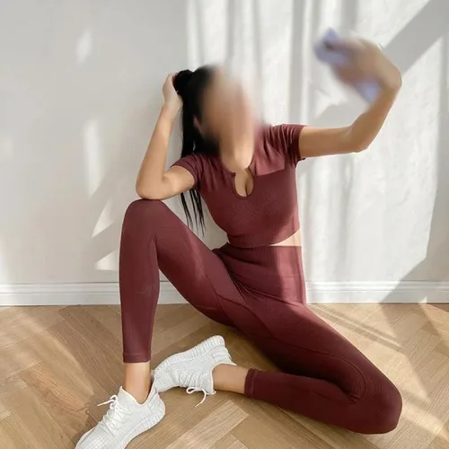 Vista 5 de CZDYUF - Ropa deportiva de entrenamiento para mujer, ropa de gimnasio, sin costuras, traje de yoga para mujer, leggings de cintura alta + brasier