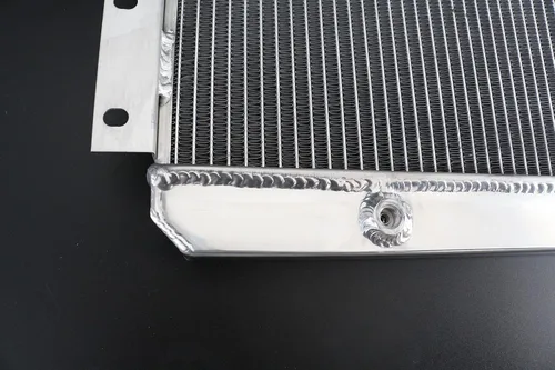 Vista 5 de Radiador de aluminio completo de 3 filas para 1958-1984 1959 1960 Toyota Land Cruiser FJ40 FJ45 6CYL 3.9 4.2 modelos, plata.