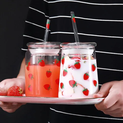Vista 4 de Vaso de cristal transparente de 18 onzas con tapa y pajita.