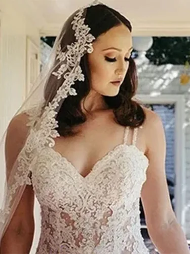 Vista 5 de Heread Velo de novia de encaje para novia, longitud corta del codo de la catedral, accesorios para el cabello de tul con peine (marfil)