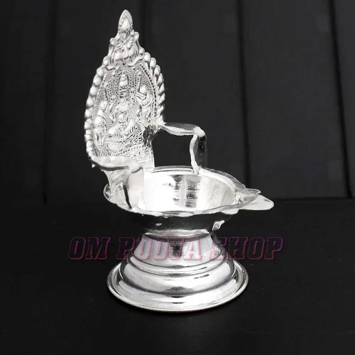 Vista 2 de Gajalakshmi Diya en Plata Pura - Tamaño 2.8 x 1.6 x 2.0 in