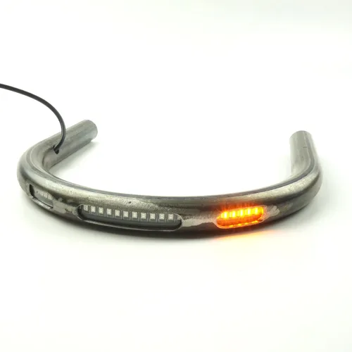 Vista 5 de Asiento Trasero Retro para Motocicleta Café Racer Marco Aro Brat Plano Bucle Tres Agujeros para Lámparas con Tira LED Señal de Giro Luz de Freno