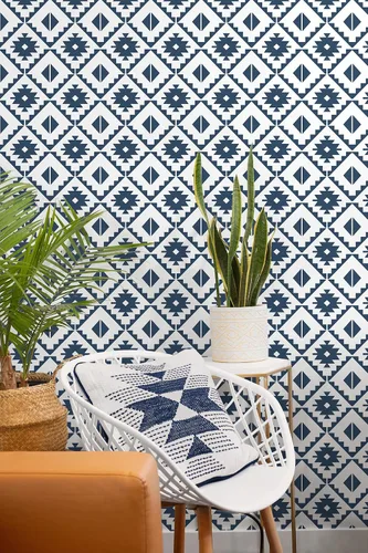 Vista 5 de NextWall Papel tapiz autoadhesivo de azulejos del suroeste de imitación Azul marino