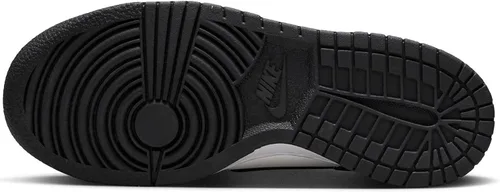 Vista 145 de Nike Kid's Dunk Low Sneaker