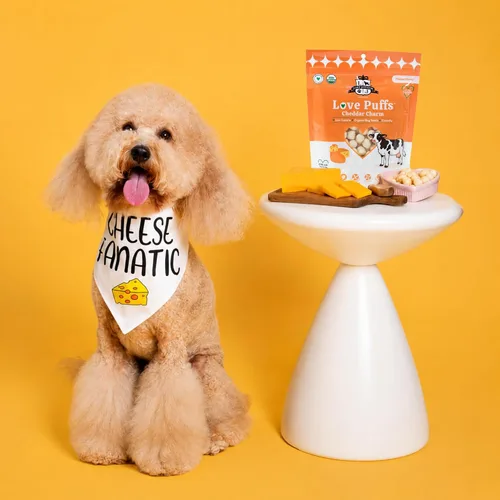 Vista 5 de Lord Jameson Cheddar Charm Colección Love Puffs ligeros y crujientes Golosinas orgánicas para perros, receta de queso, sin gluten, sin