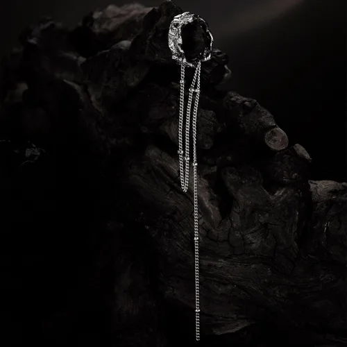 Vista 4 de Aretes falsos de plata de ley, sin perforaciones, a la moda, irregular, para cartílago de oreja