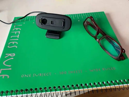 Vista 4 de Funda de privacidad para cámara web Logitech C270/C310