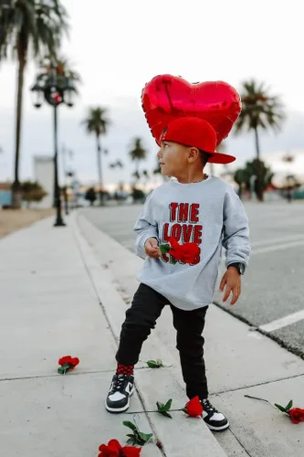 Vista 4 de Holland Ave The Love Club Traje de San Valentín para bebé niño Camisa para el día de San Valentín para niños y niñas Traje para el día de San