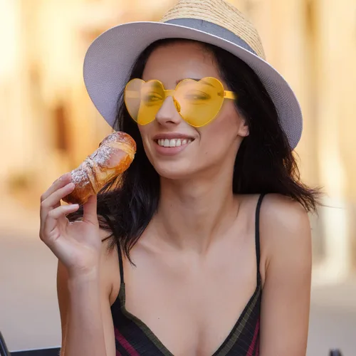 Vista 6 de Maxdot - Lentes de sol transparentes sin marco con forma de corazón para fiestas
