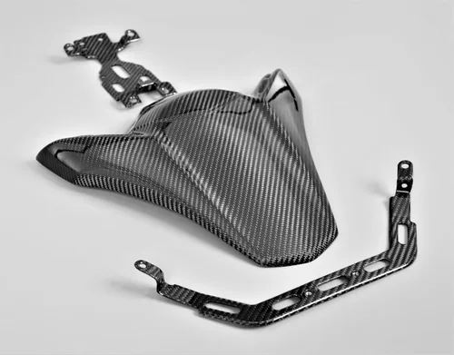 Vista 2 de Funda de asiento de fibra de carbono con soportes para Kawasaki Z900 2017-2023