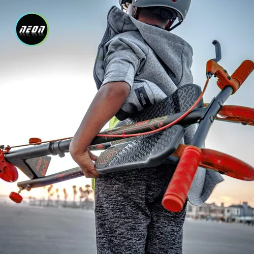 Vista 4 de Yvolution Neon Fliker DLX Scooter autopropulsable LED Wiggle Scooter plegable con ruedas iluminadas para niños a partir de 7 años