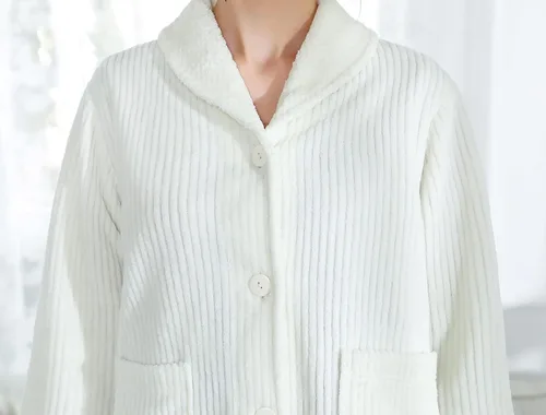 Vista 4 de Chaqueta de cama con cuello de chal de forro polar coral con aguja azul para mujer