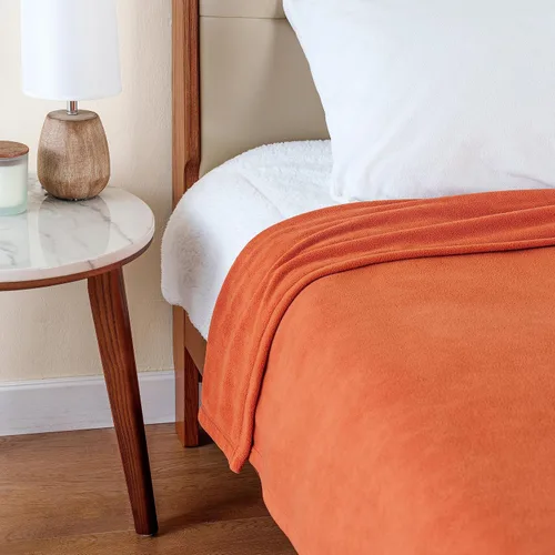 Vista 7 de Manta Berkshire Microforro Tamaño King para Cama Amberglow Naranja, Manta de Microforro Suave y Transpirable para Cama, Sofá o Sofá Cama, 90 x 108