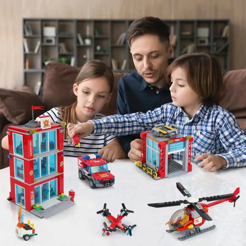 Vista 4 de Juego de bloques de construcción de estación de bomberos de la ciudad con camión de bomberos, helicóptero de rescate de incendios, dron y juguetes