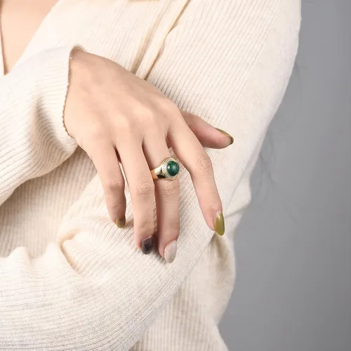 Vista 9 de JINEAR 14K Gold Plated Round Malachite Band Ring for Women and Men Green Gemstone Stackable Bulky Thumb Statement Ring