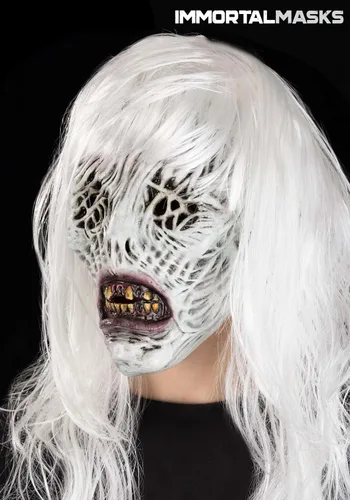 Vista 2 de Fun Costumes Máscaras inmortales de látex de bruja miserable para adultos, máscara de cabeza completa realista aterradora máscara de Halloween
